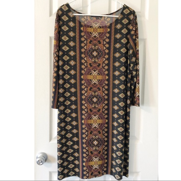Tiana B. Dresses & Skirts - {Tiana B} Black and Brown Patterned Shift Dress